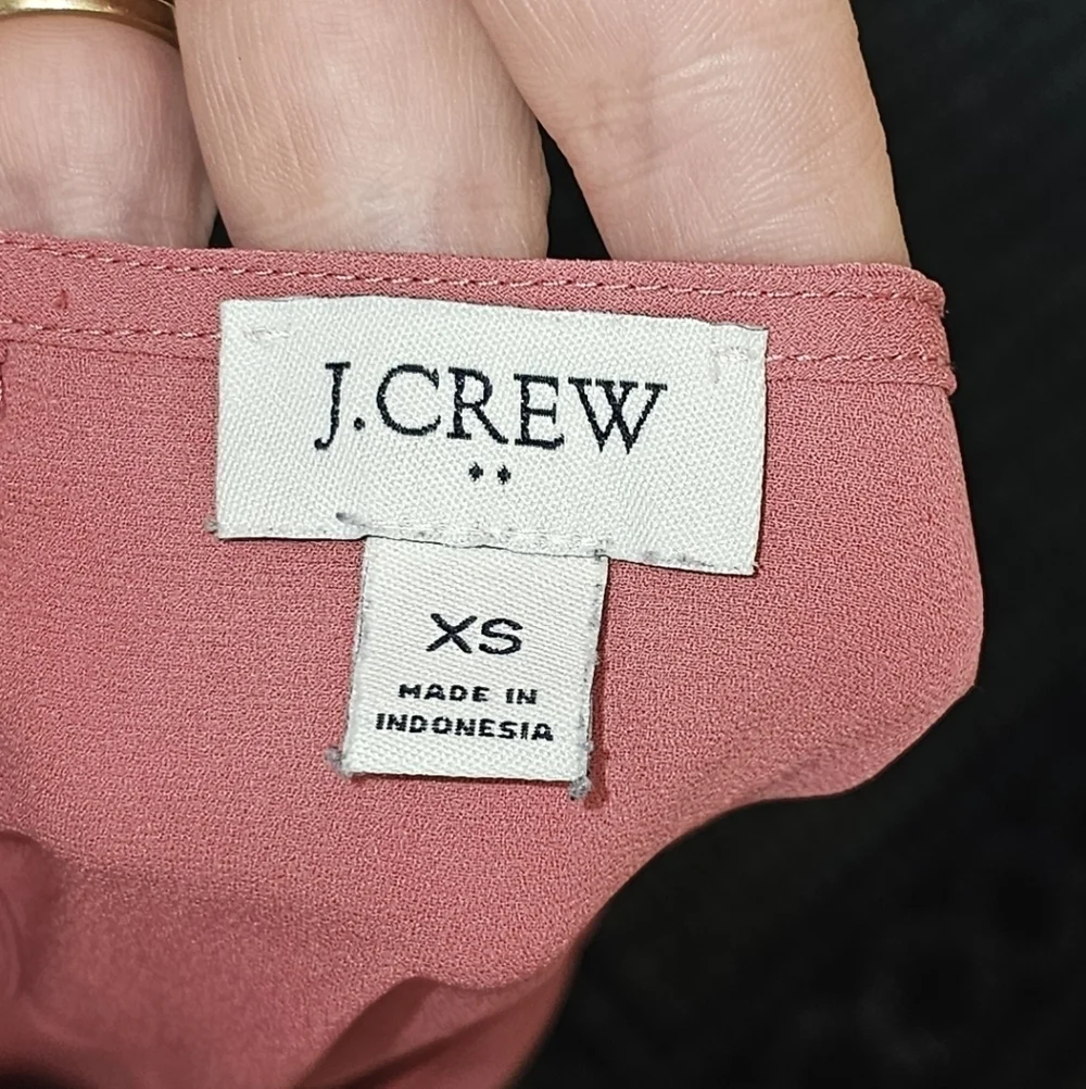 J. CREW SIZE XS BUTTON SLEEVE LOOSE FITTING CASUAL BLOUSE IN MAUVE\BLUSH PINK